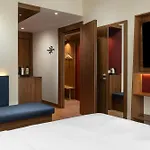 Hotel Hampton By Hilton Sisli