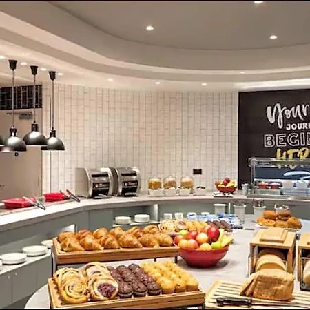 Hampton By Hilton Sisli 4*