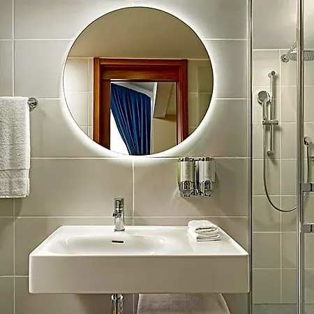 Otel Hampton By Hilton Sisli