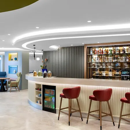 Hampton By Hilton Sisli 4*
