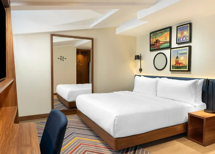 Hampton By Hilton Sisli فندق 4*